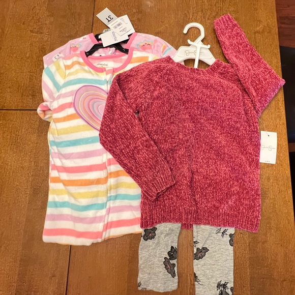 Toddler Girl Clothes Bundle - Picture 1 of 3